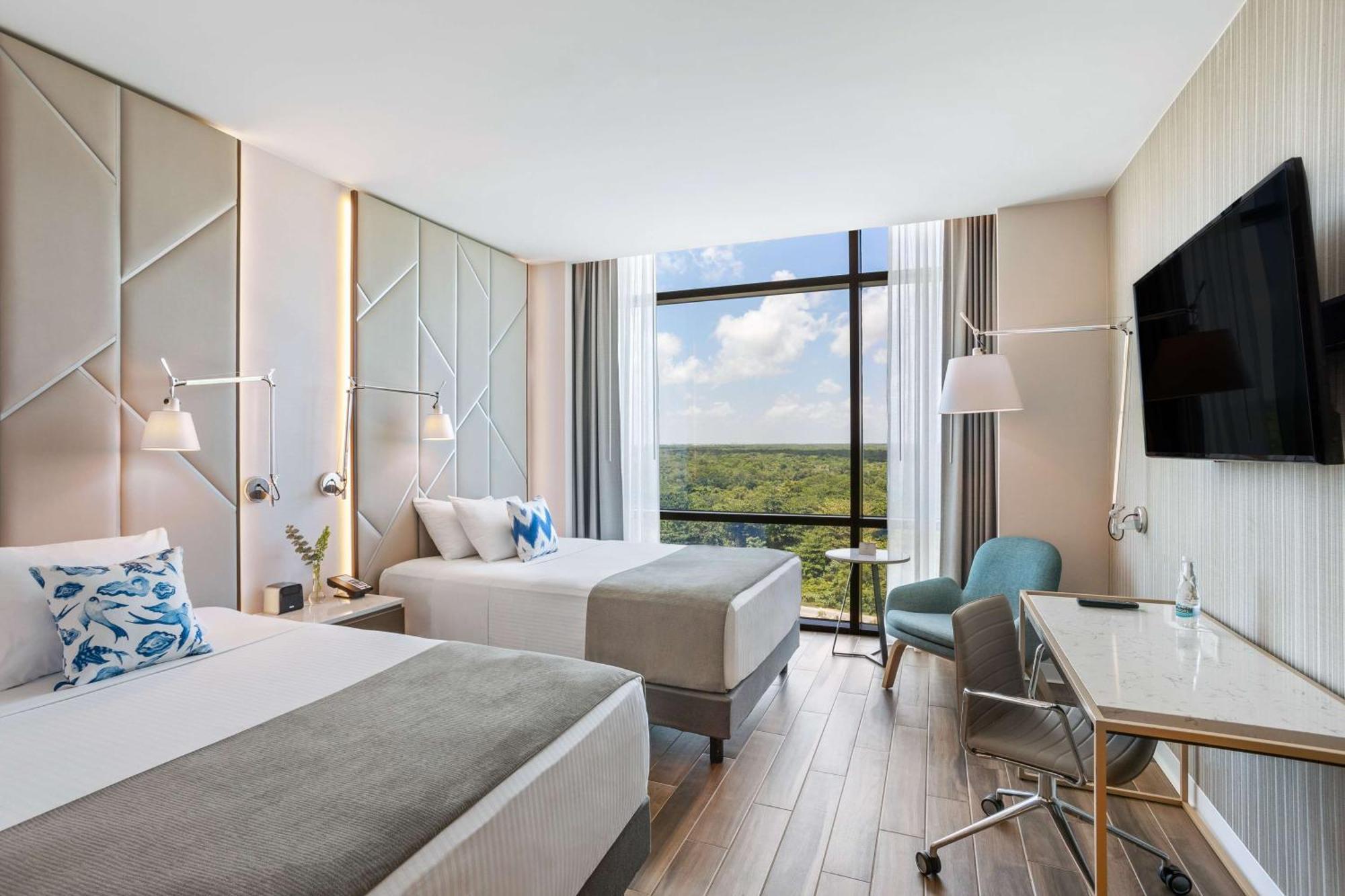 Avani Cancun Airport -previously Nh Cancun Airport- Hotel
